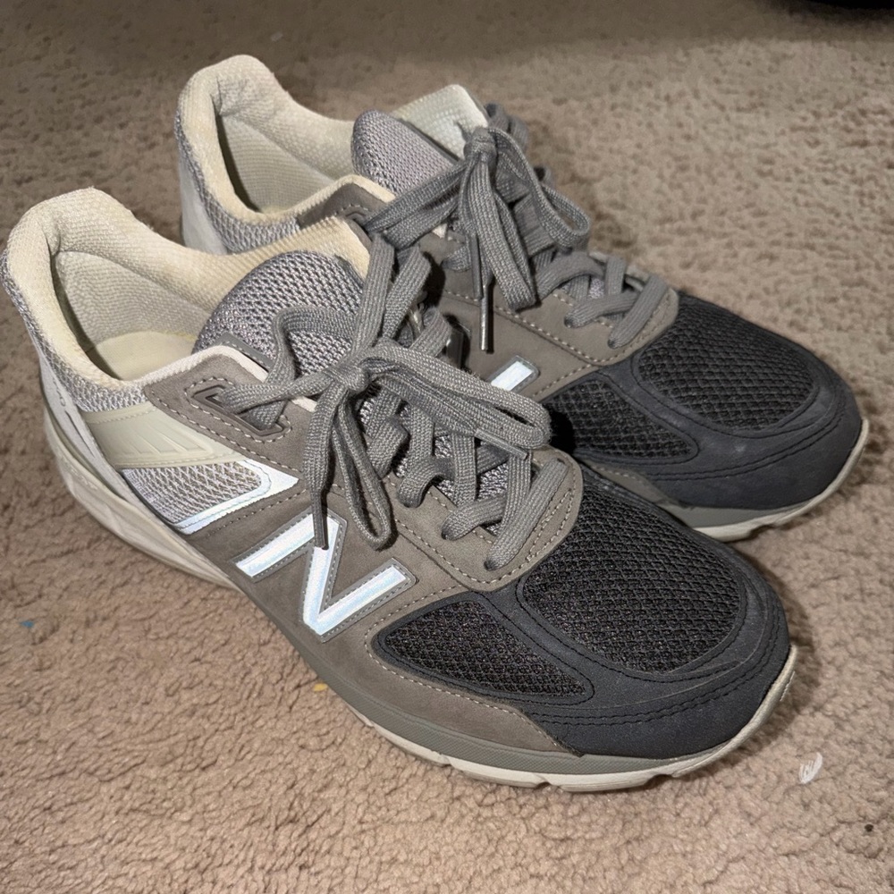 New balance 990v5